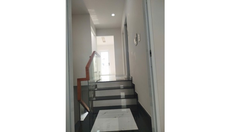 Hiếm Khu Tô Hiệu - Hòa Bình - 60m2  - HXH - 4 tầng Mới ở liền